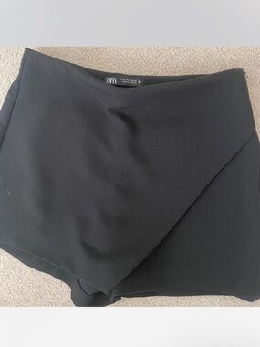 Zara black mini skort